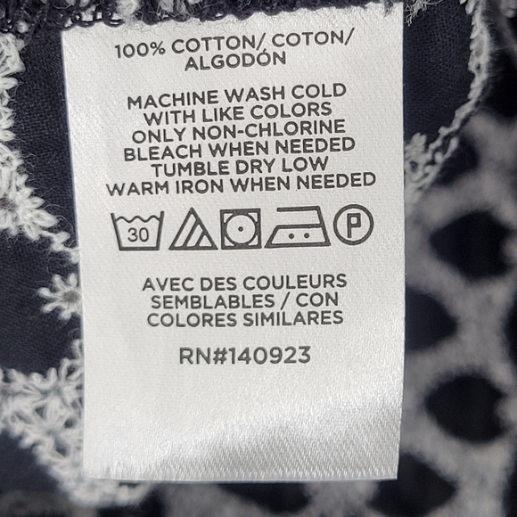 LOFT Textured Puff Sleeve Blouse, Size L - Picture 6 of 6